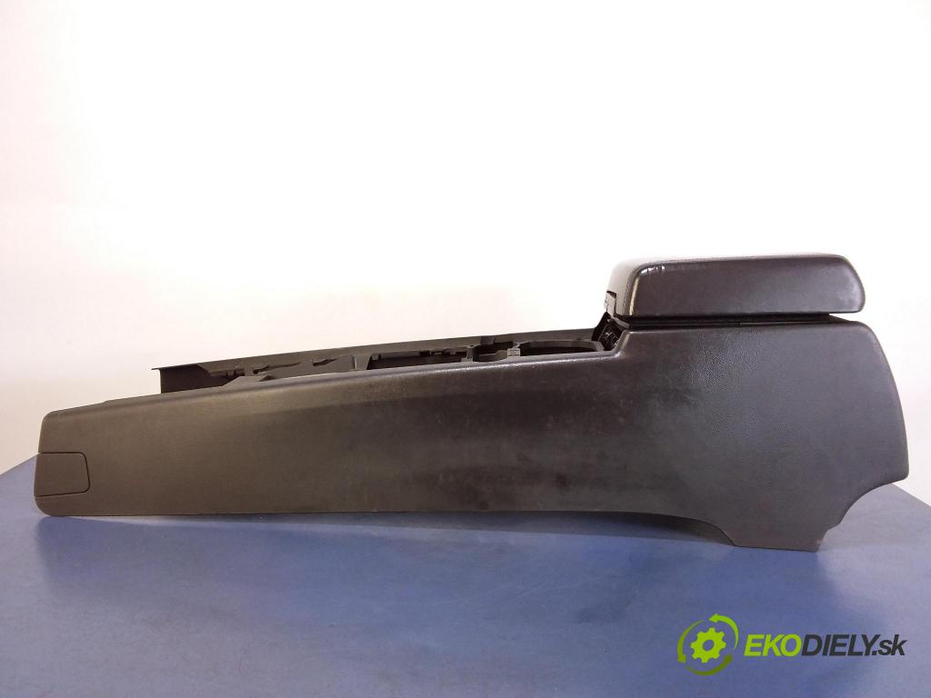 Vw Touareg 2005 tunel Stredný: 7L6863762D