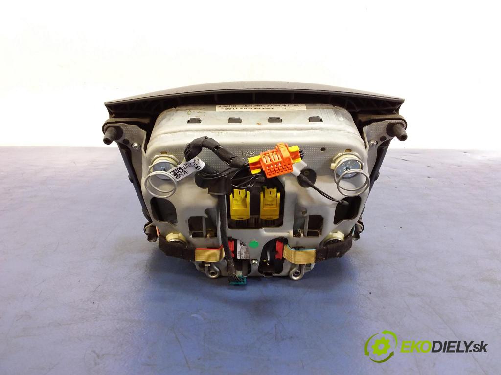Vw Touareg 2005 kokpit,pristrojová doska