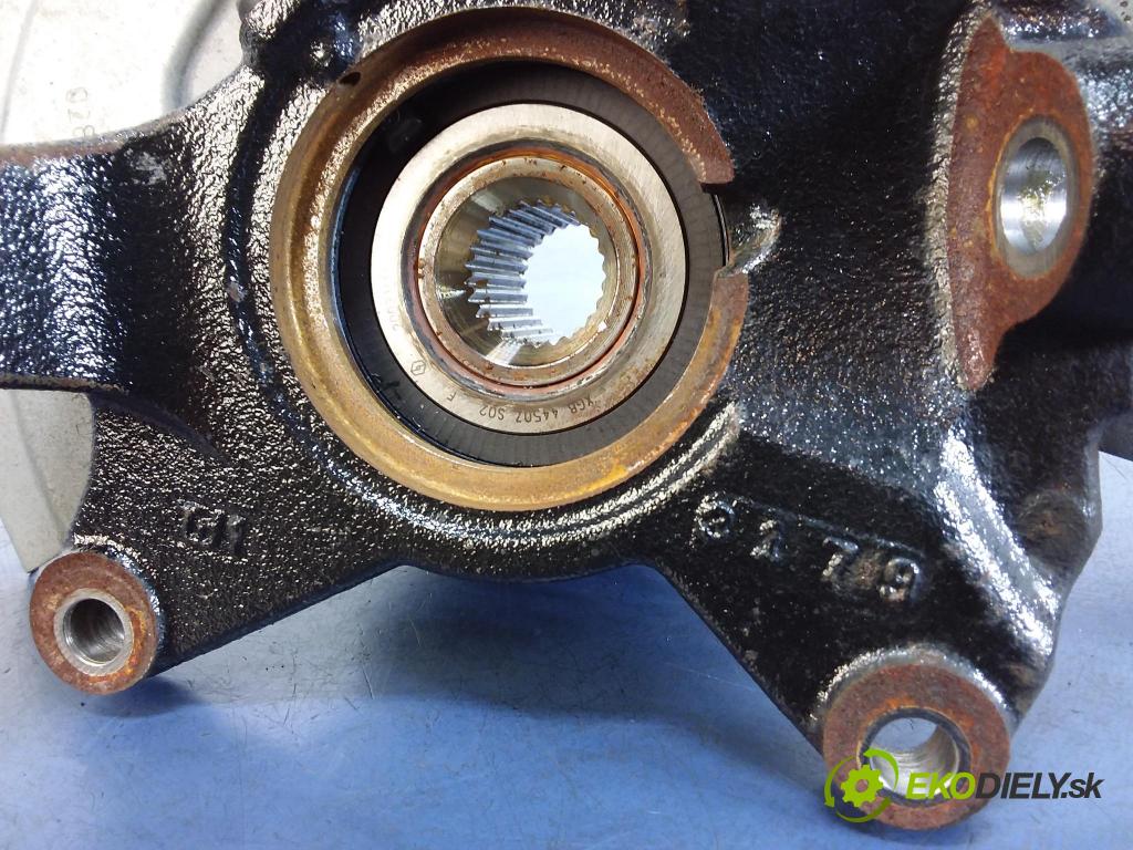 Renault Clio 2020 náboj Prava: 