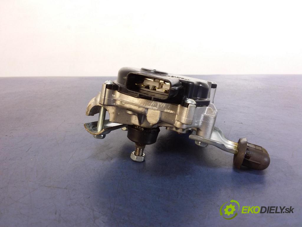 Renault Clio 2020 mechanizmus motor: Stierače: Predné