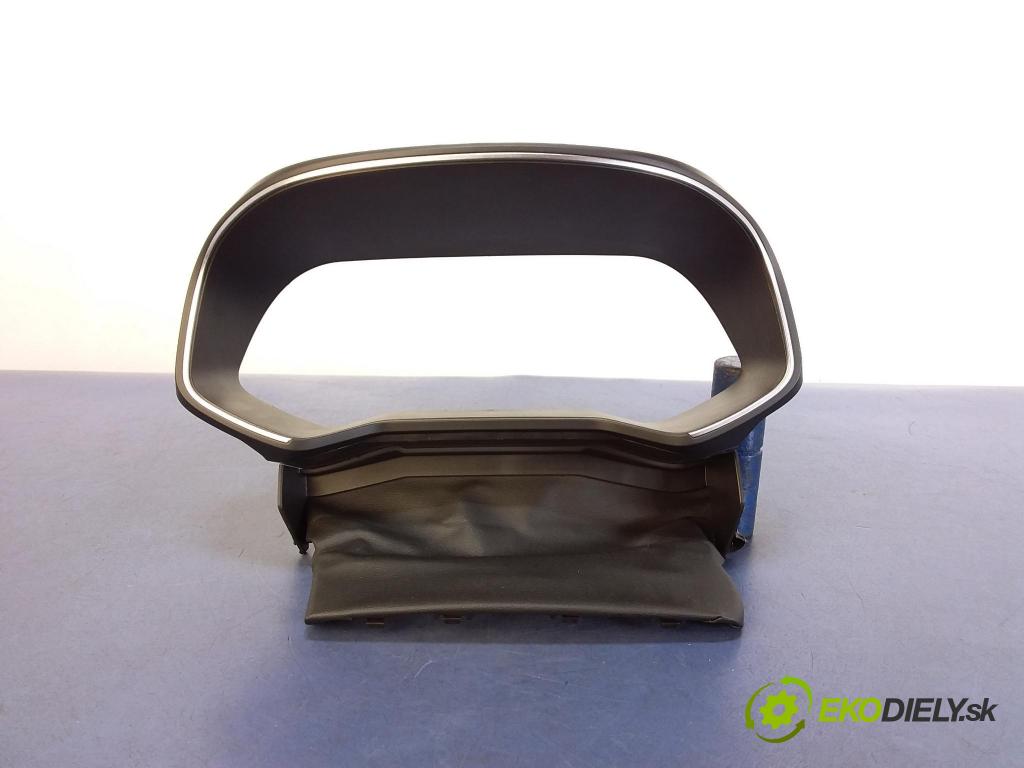 Renault Clio 2020 kryt Plast: Interiéry: 682404332R