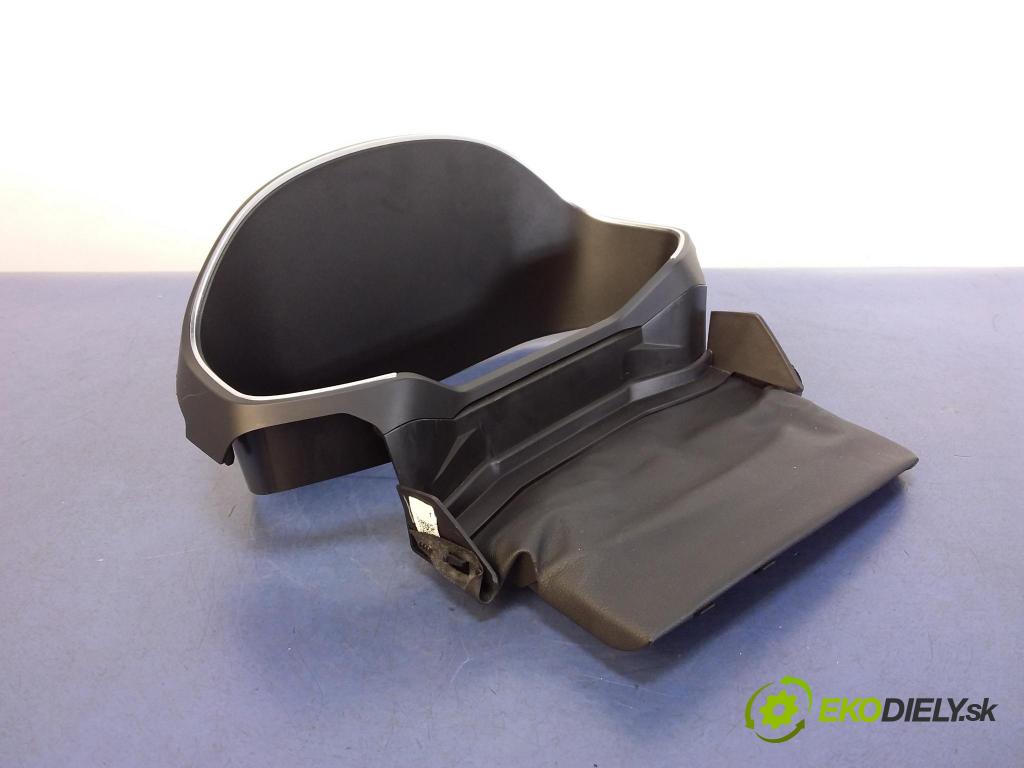 Renault Clio 2020 kryt Plast: Interiéry: 682404332R