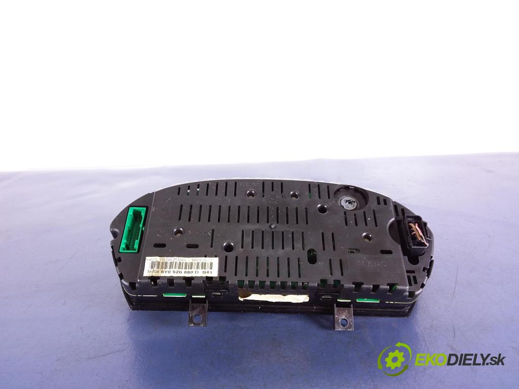 Skoda Fabia 2004 prístrojovka/ budíky 6Y0920