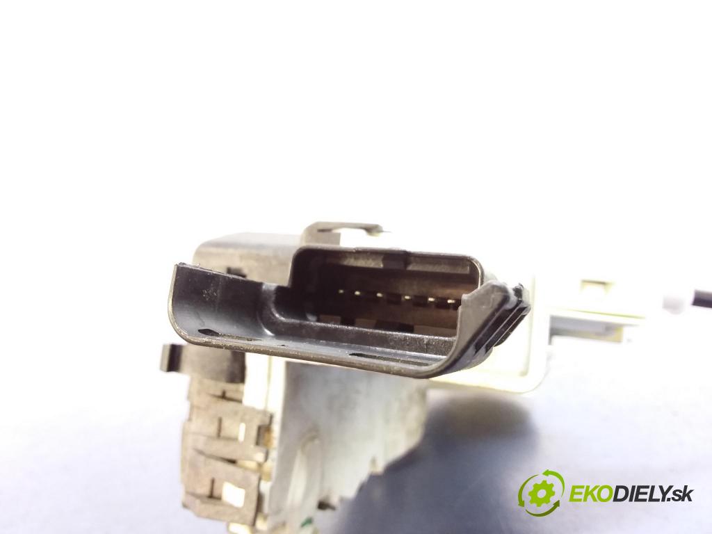 Citroen C5 2010 zámek dveře před Levý: 9680168680