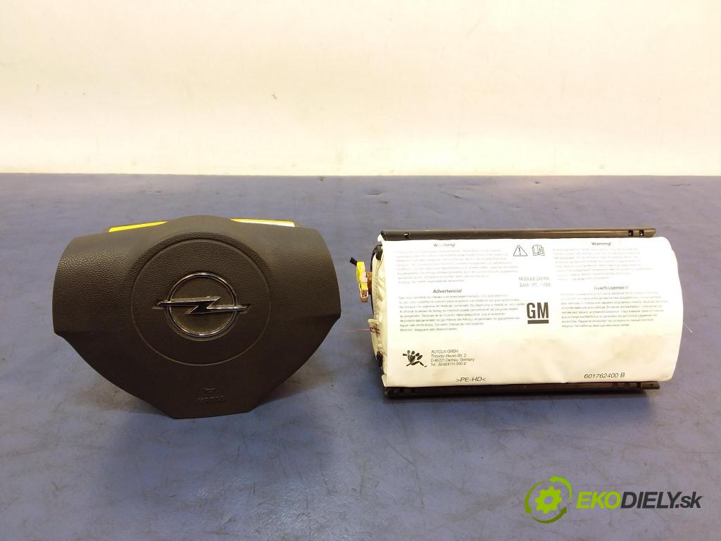 Opel Zafira 2007 kokpit,pristrojová doska