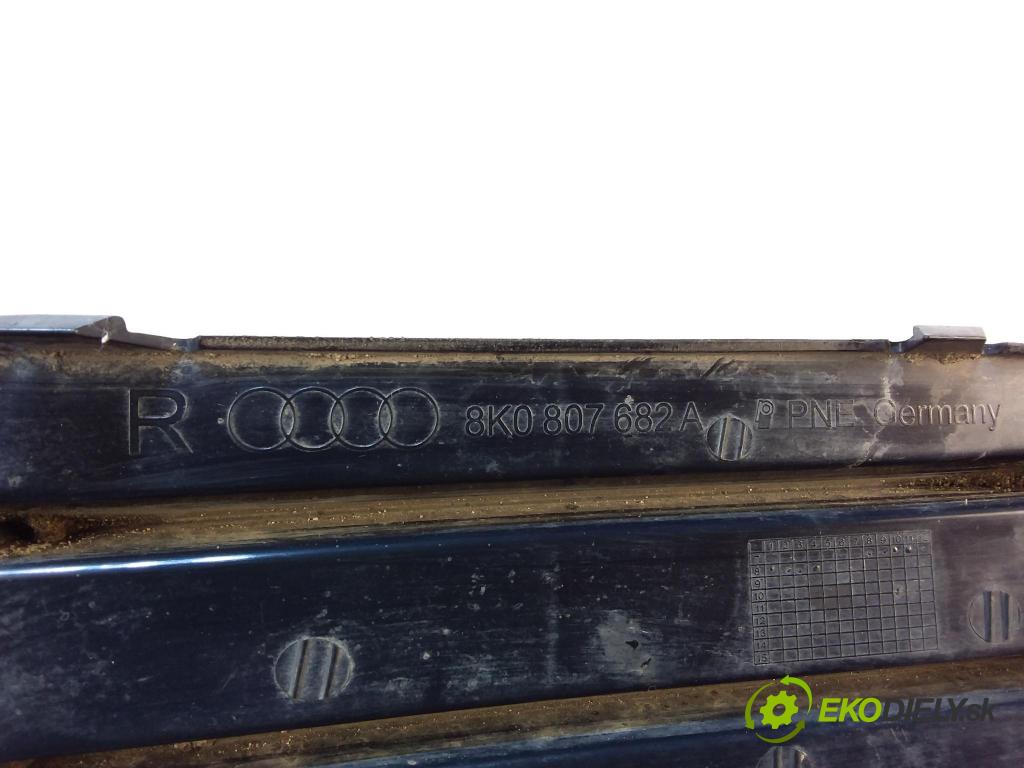 Audi A4 2008 nárazník před 8K0807682A