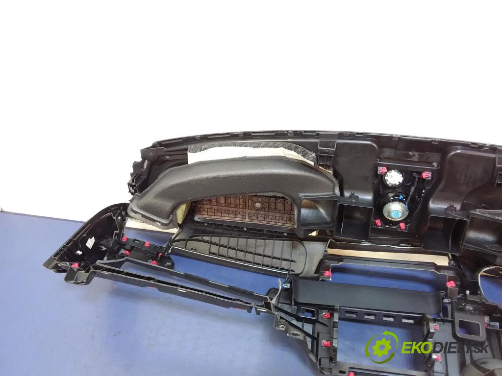 Bmw Seria 7 2013 kokpit,přistrojova deska 9160070