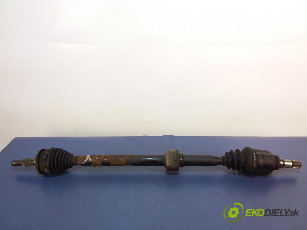 Toyota Corolla 2007 poloos Prava: Predné