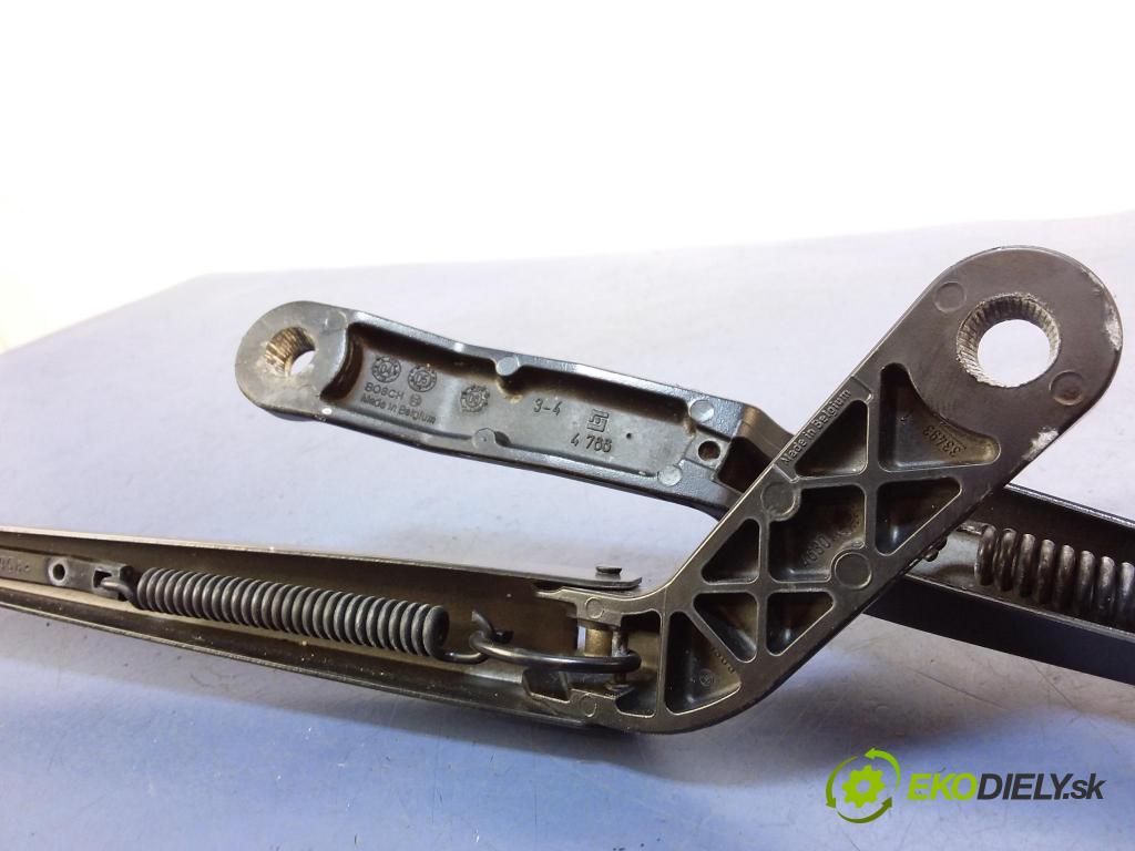 Peugeot 206 2007 Rameno: Stierače: Predné