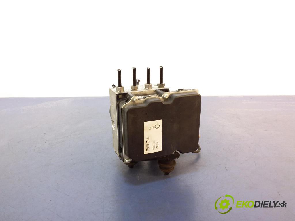 Audi Q5 2011 čerpadlo ABS x 8R0907379H