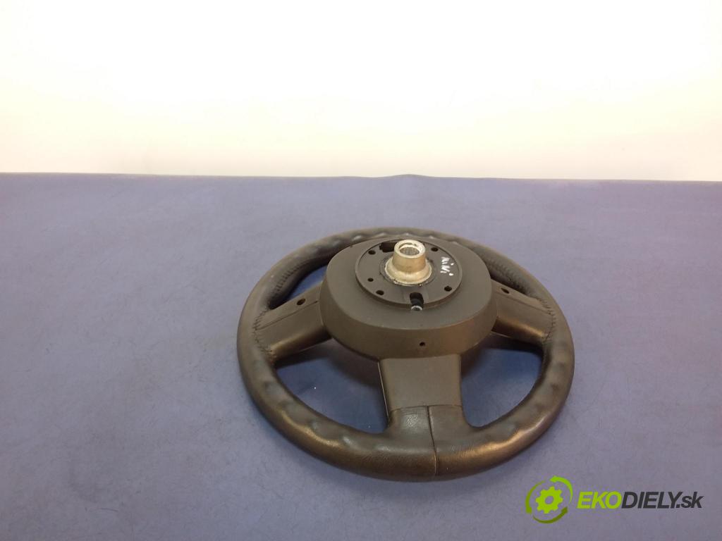 Mini Cooper 2009 volant 2751499