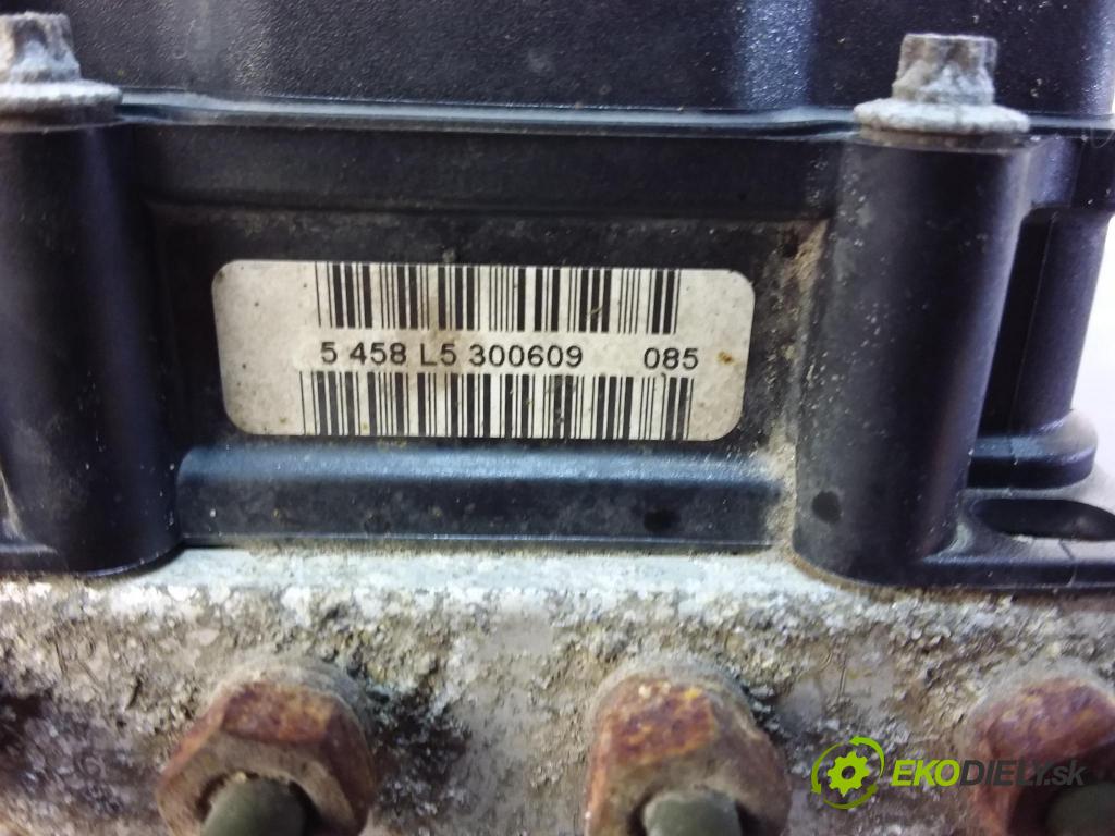 Toyota Aygo 2009 čerpadlo ABS x 0265800441