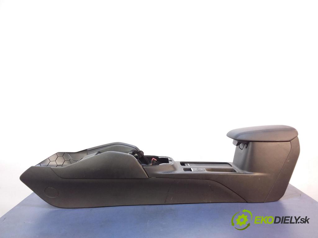 Ford Focus 2019 tunel Stredný: