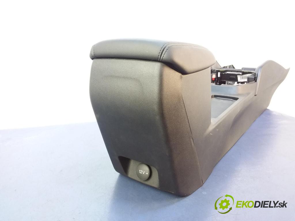 Ford Focus 2019 tunel Stredný: