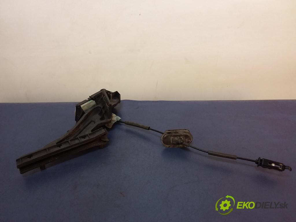 Ford Focus 2019 zámok dvere zad v pravo: JX7A-A26412-AE