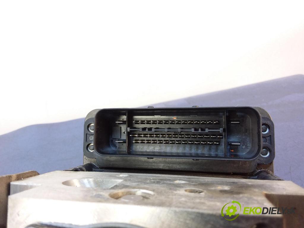 Bmw Seria 7 2009 čerpadlo ABS x 6791173