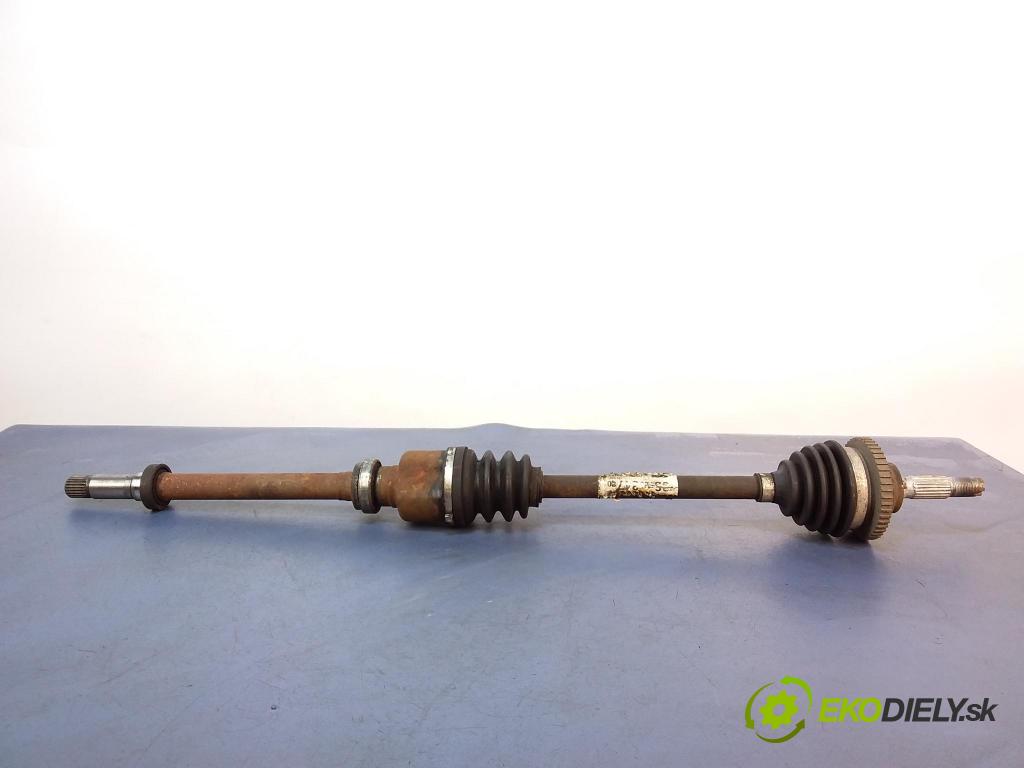 Peugeot 206 2012 poloos Prava: Predné
