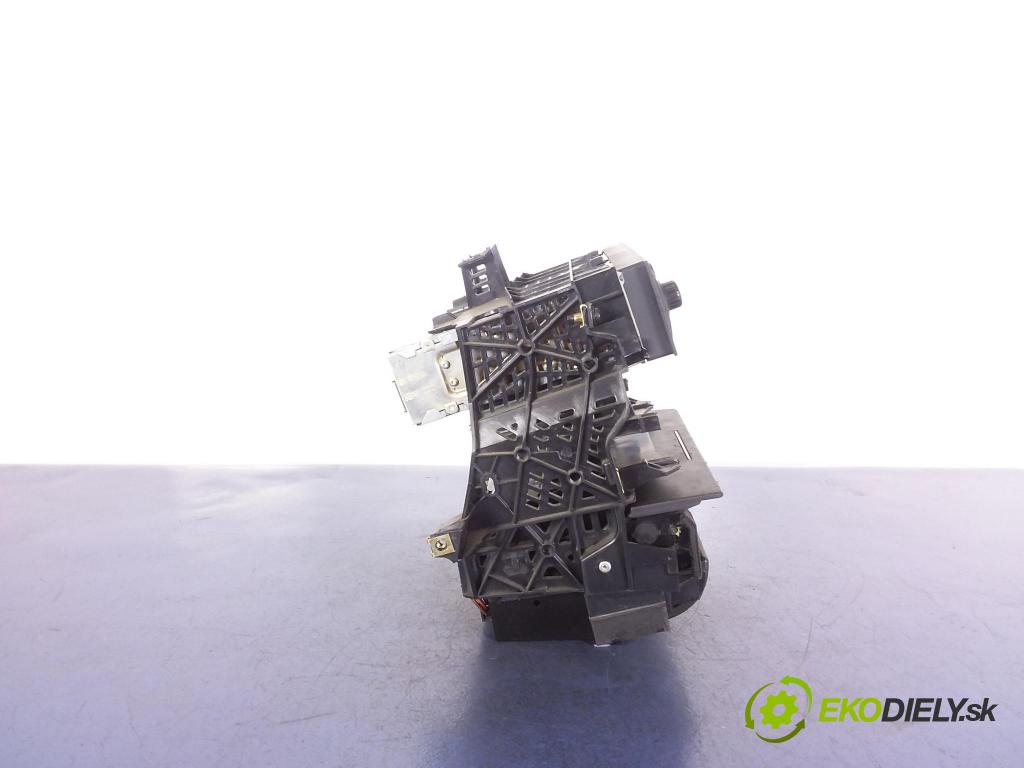Audi A3 2002 Radio I Navigácia: 8L0035152B