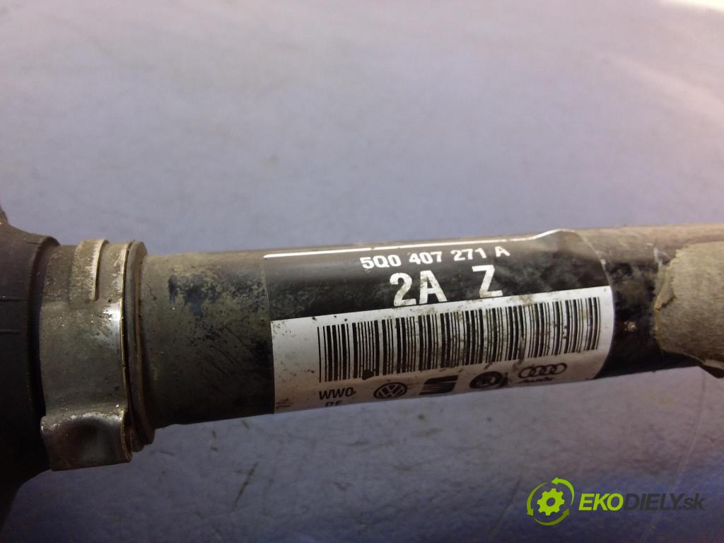 Seat Leon 2013 poloos levá před 5Q0407271A