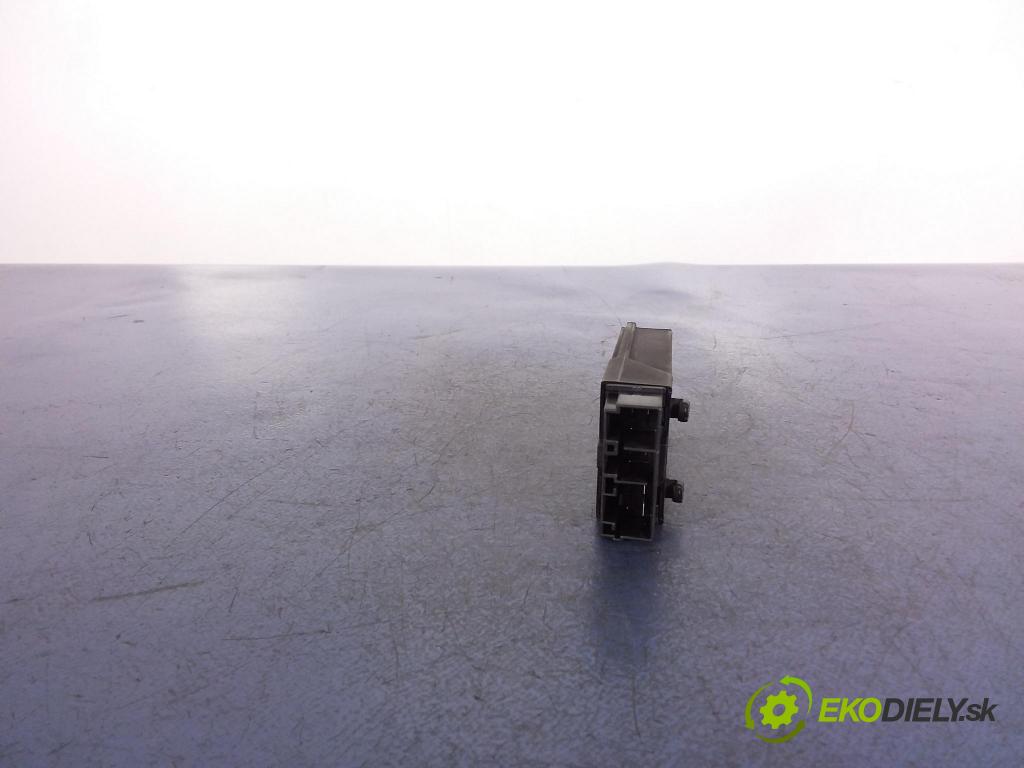 Bmw Seria 7 2015 riadiaca jednotka Sedadlo: 938102201