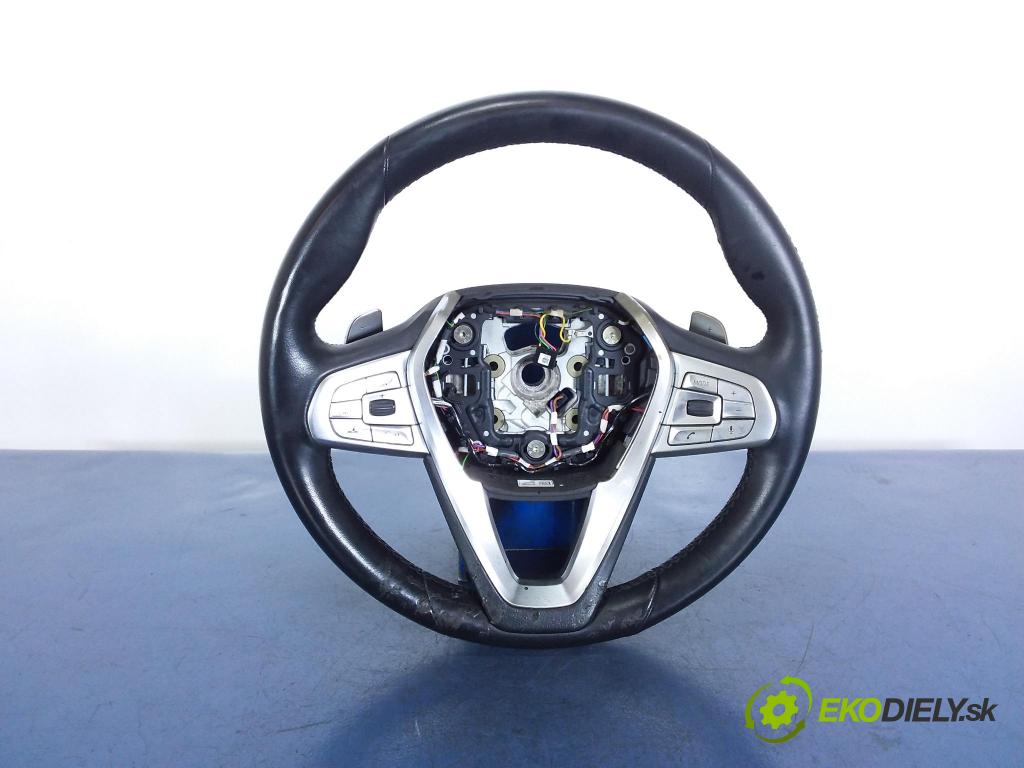 Bmw Seria 7 2015 volant