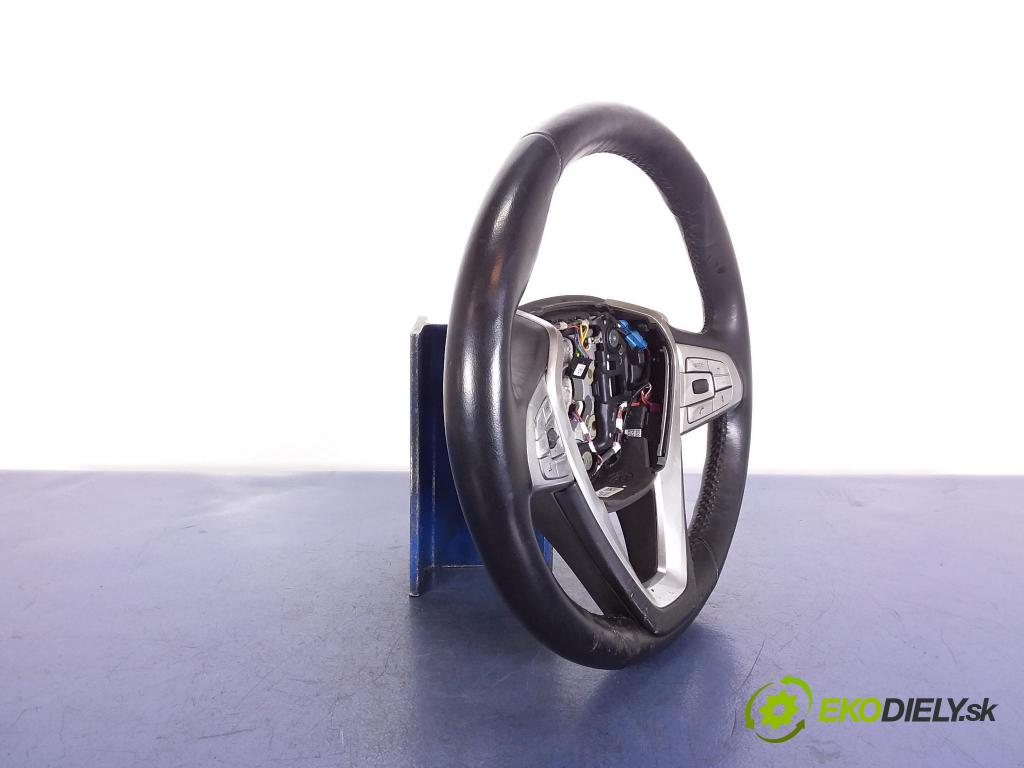 Bmw Seria 7 2015 volant