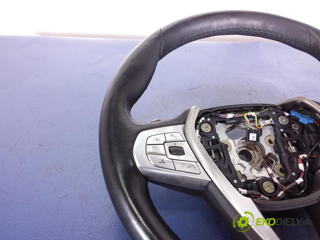 Bmw Seria 7 2015 volant