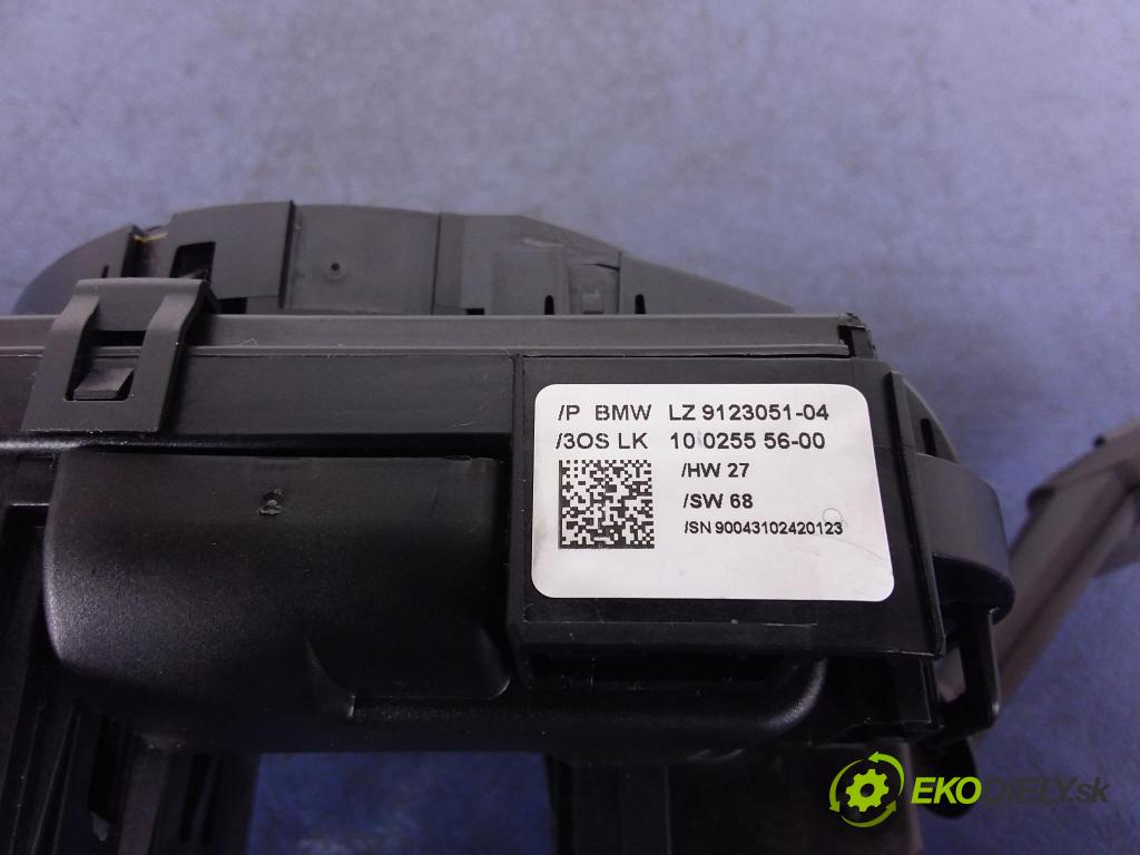 Bmw X1 2010 prepínač Komplex: 9123051