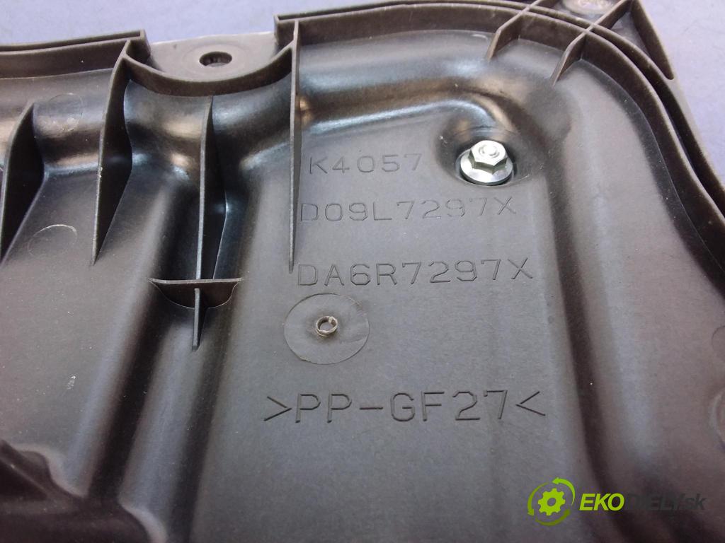 Mazda Cx-3 2017 mechanismus stahování Sklenka: Zad: v pravo: D09L7297XA