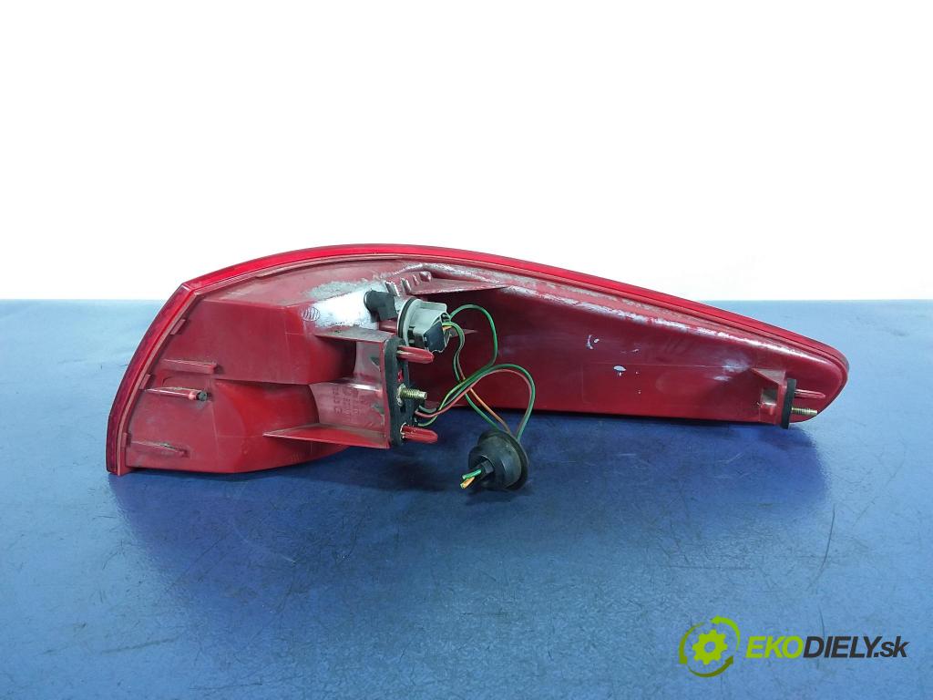 Peugeot 607 2003 svetlo / reflektor zad ľavá Vonkajsia: OE