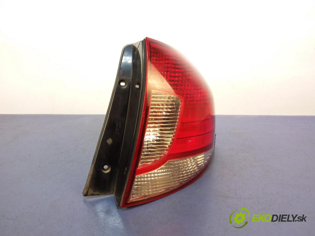 Kia Rio 2004 svetlo / reflektor zad Prava: Vonkajsia: 92402-FD0