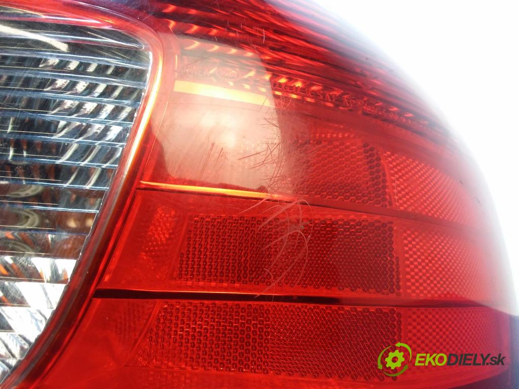 Kia Rio 2004 svetlo / reflektor zad Prava: Vonkajsia: 92402-FD0