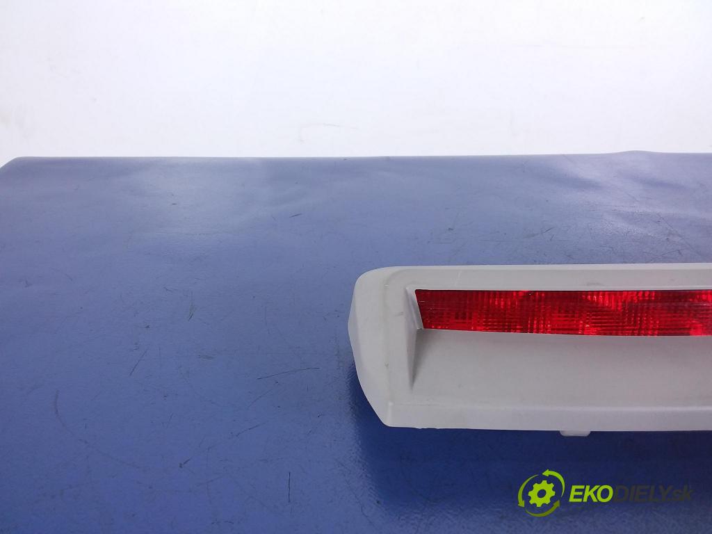 Nissan Maxima 2005 Svetlo: Stop: