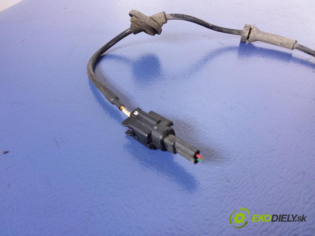 Nissan Maxima 2005 náboj ľavá 