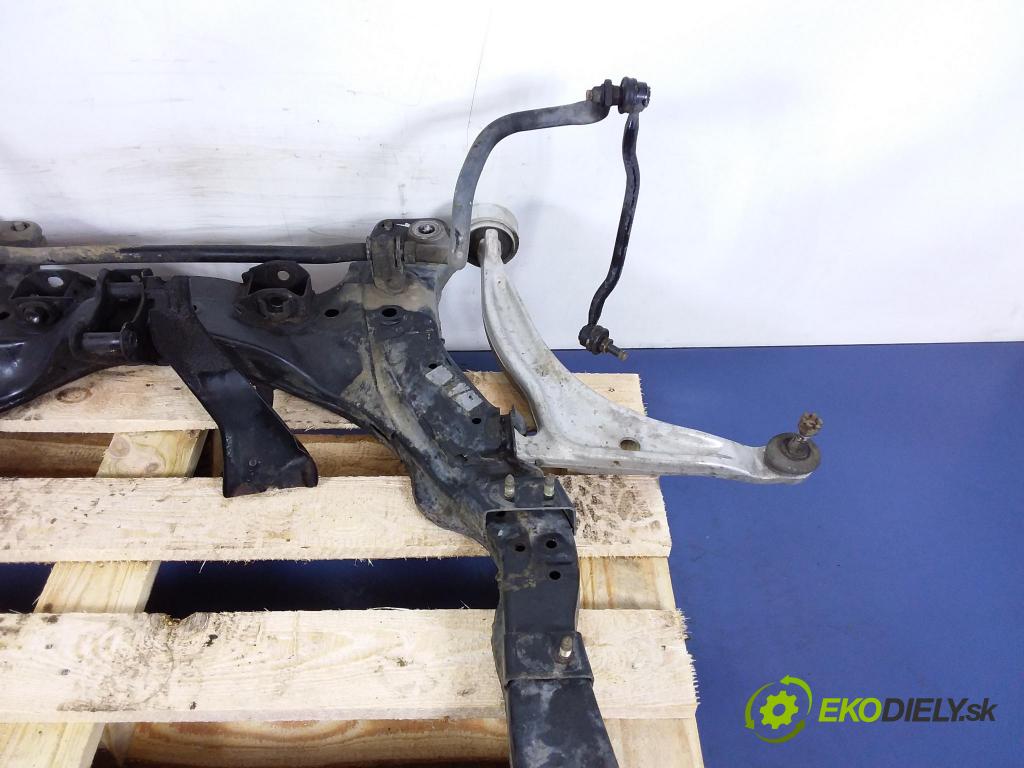 Nissan Maxima 2005 Výstuha