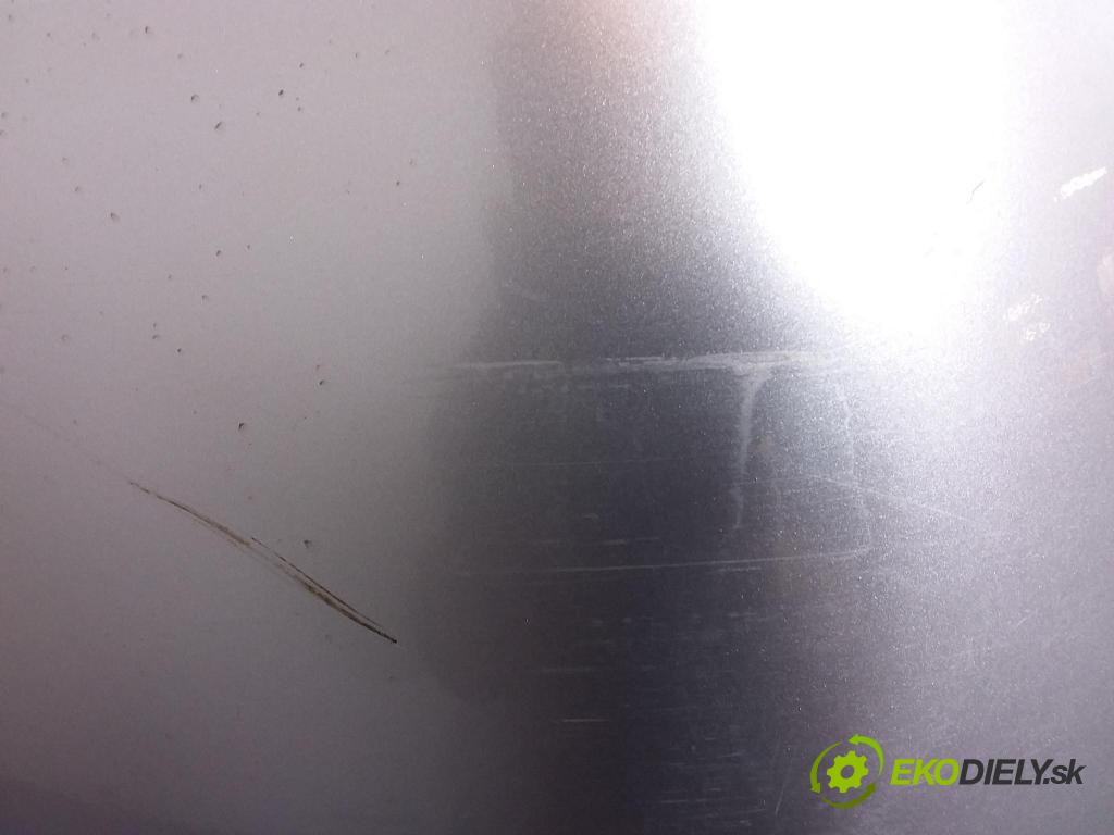 Nissan Maxima 2005 nárazník Zad:
