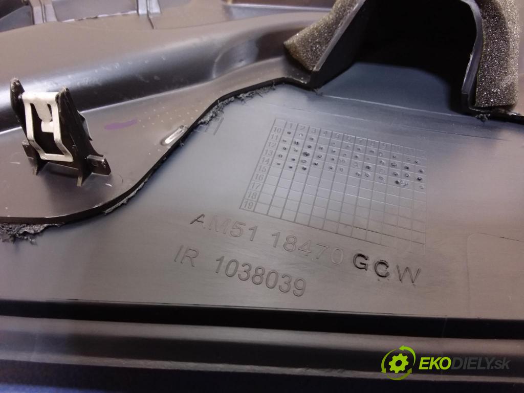 Ford C-max 2014 kokpit,pristrojová doska
