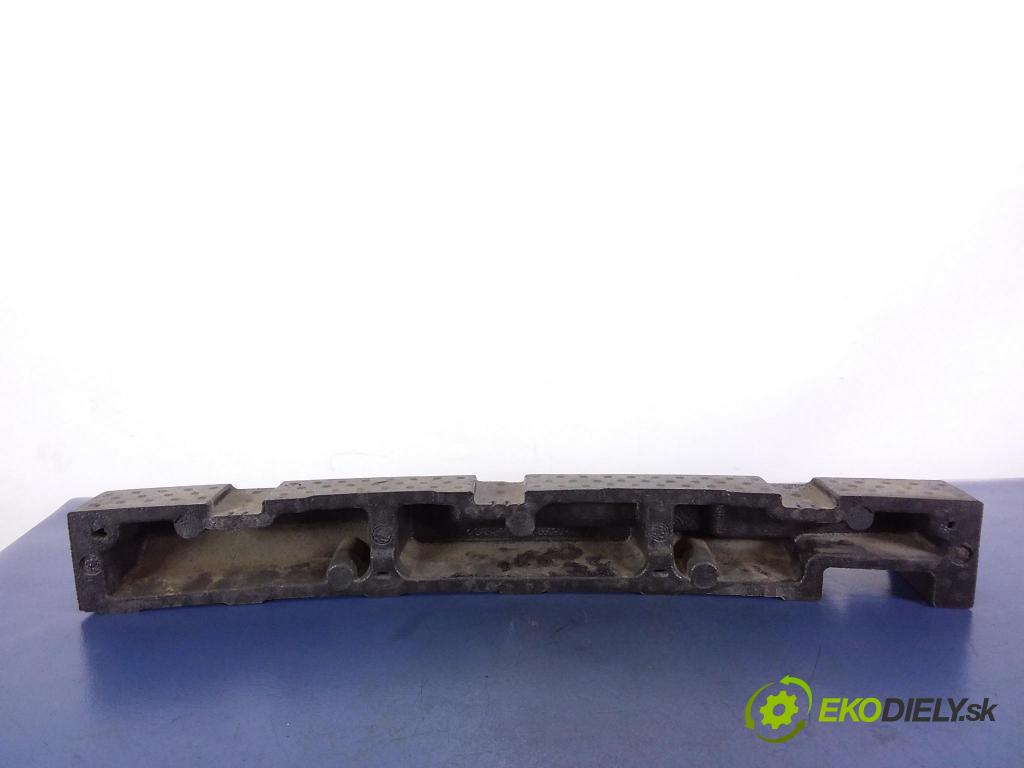 Nissan Qashqai 2015 výztuha narazník před 850904EACB