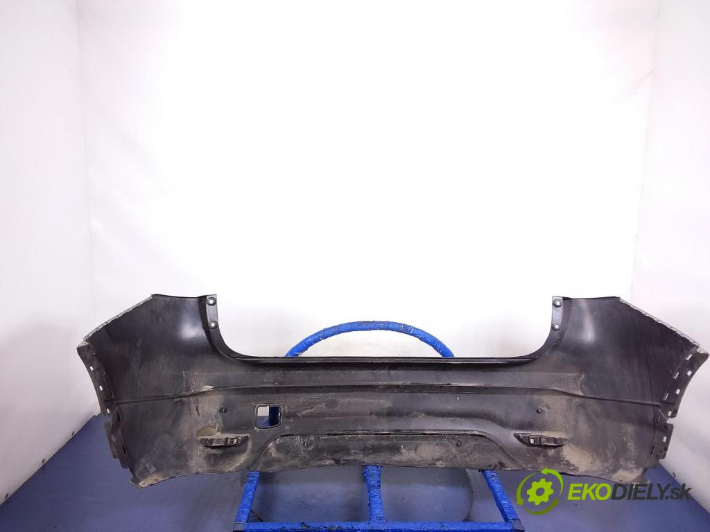 Nissan Qashqai 2015 nárazník Zad: 