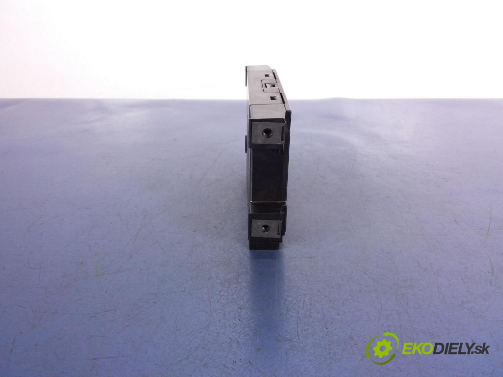 Volvo V60 2015 riadiaca jednotka 31427959