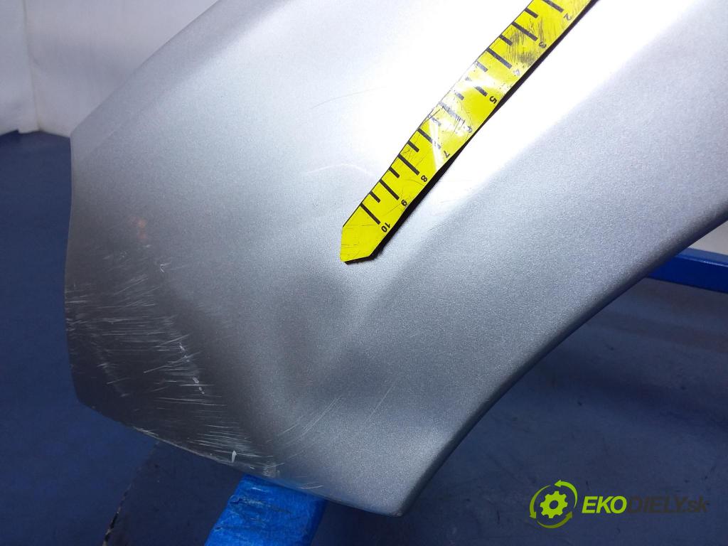 Volvo V60 2015 blatnik před Levý: