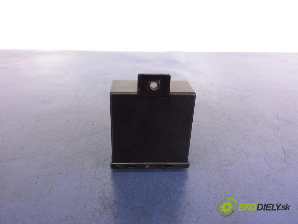 Ford C-max 2012 riadiaca jednotka 10R-035110