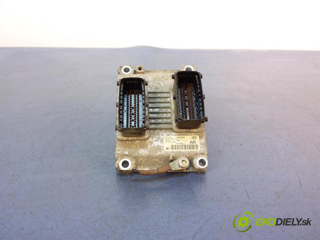 Opel Corsa 2001 riadiaca jednotka Motor: 24443795