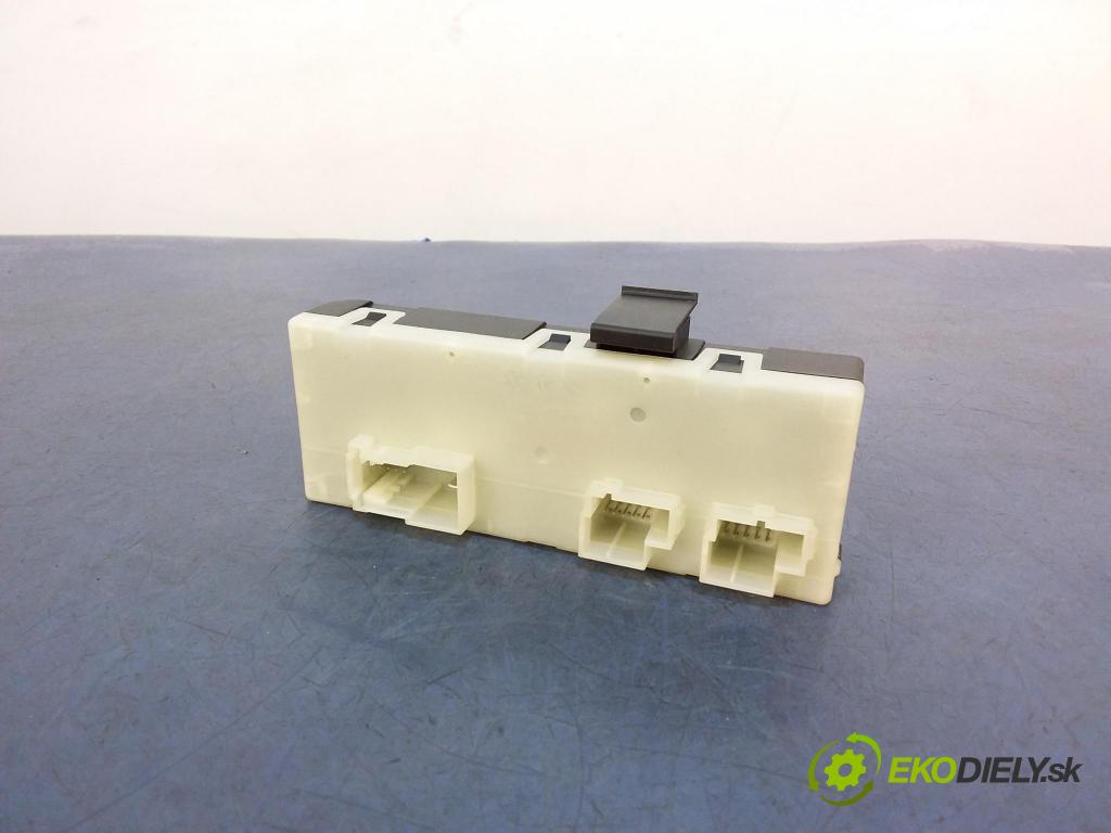 Bmw Seria 5 2017 riadiaca jednotka 7491951