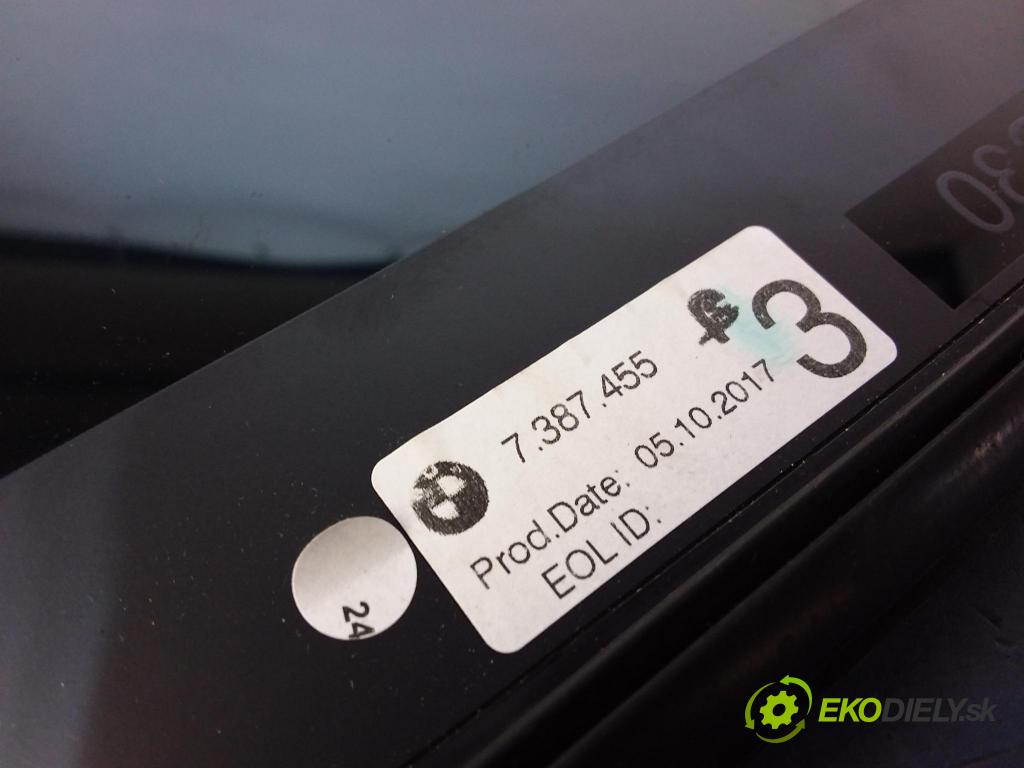 Bmw Seria 5 2017 sklo dvere zad ľavé 7387455