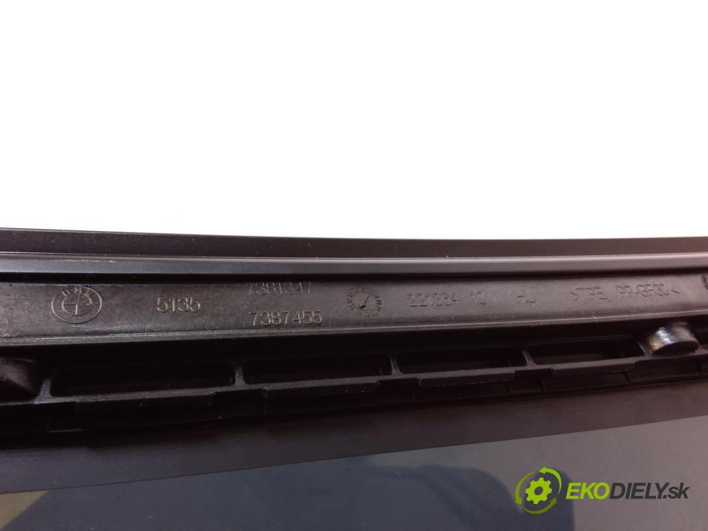 Bmw Seria 5 2017 sklo dvere zad ľavé 7387455