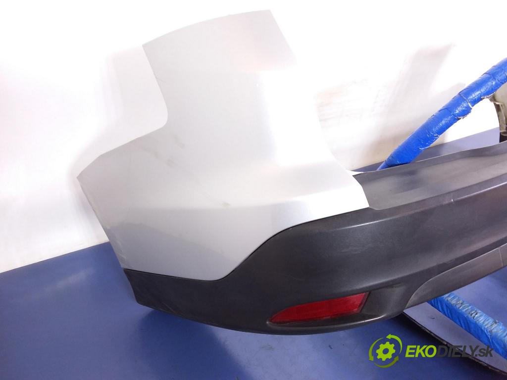 Ford Focus 2014 nárazník zad