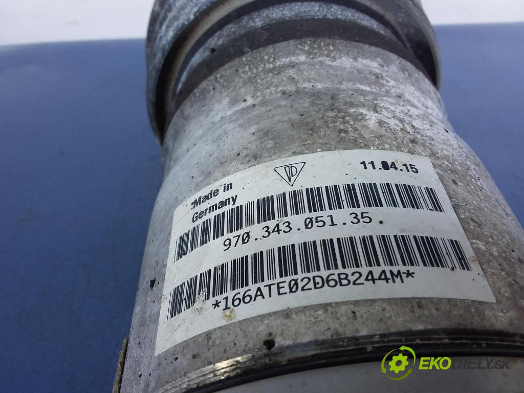 Porsche Panamera 2015 tlumič před Lewy. 97034305135