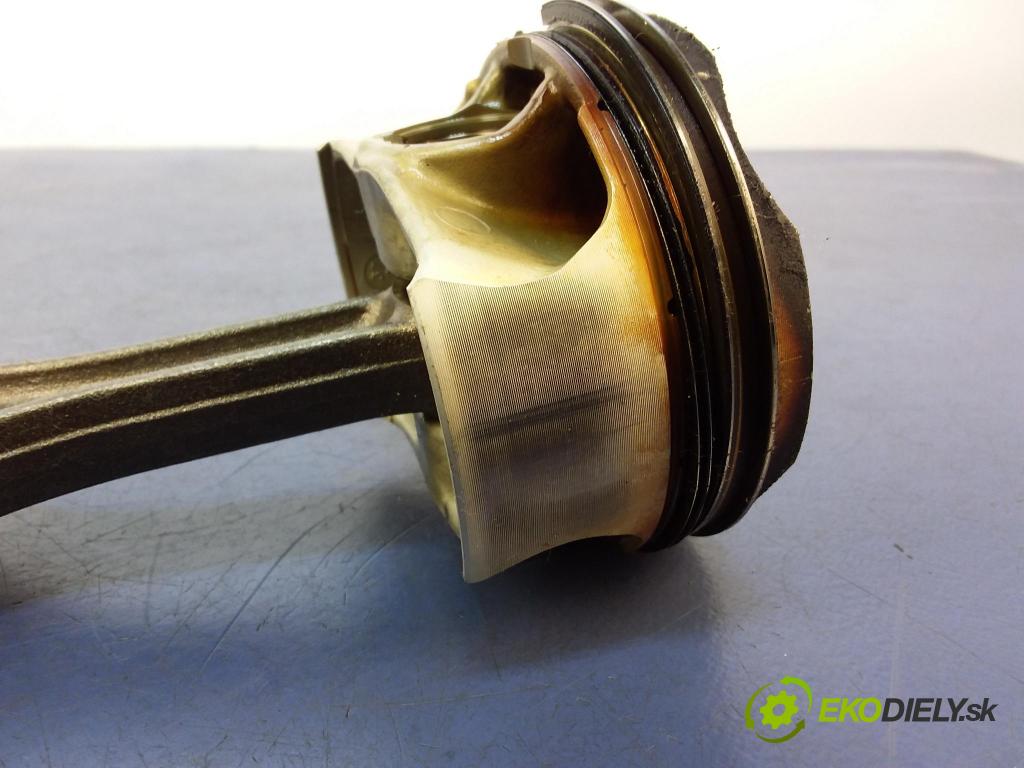 Bmw Seria 5 2017 píst 