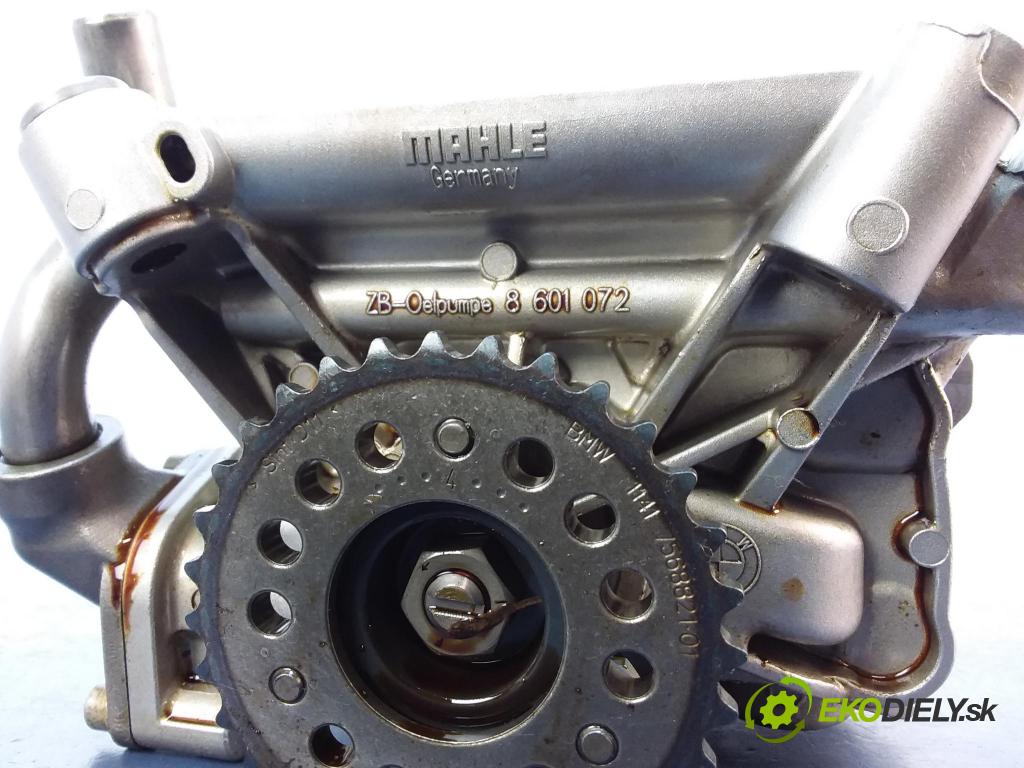 Bmw Seria 5 2017 čerpadlo oleja 8601072